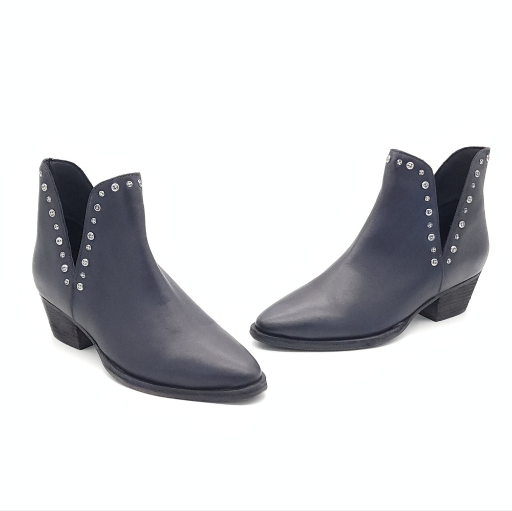 Free People Women's Studded Charm Double V Ankle Boots Black Leather Size 7
